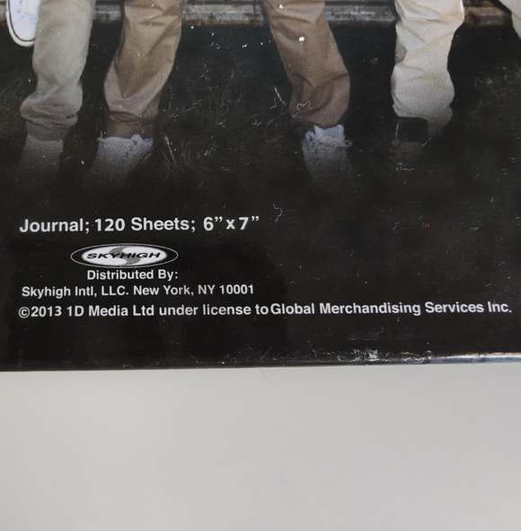 One Direction Stationery Set w/Notebook, pencils and magnet 1D Boy Band LOT NEW! - Picture 3 of 16